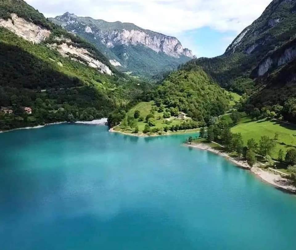 Rustica Sul Lago Tenno Primo Piano 外观 照片